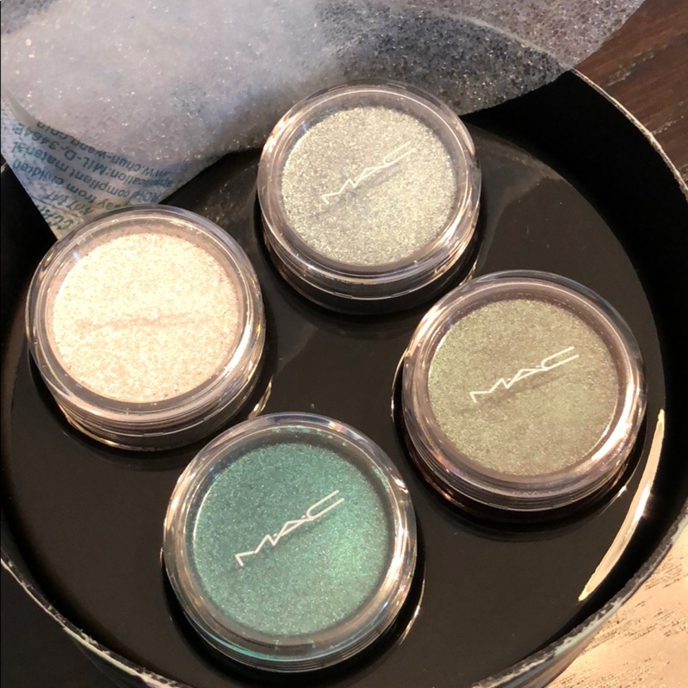 M.A.C Pigments